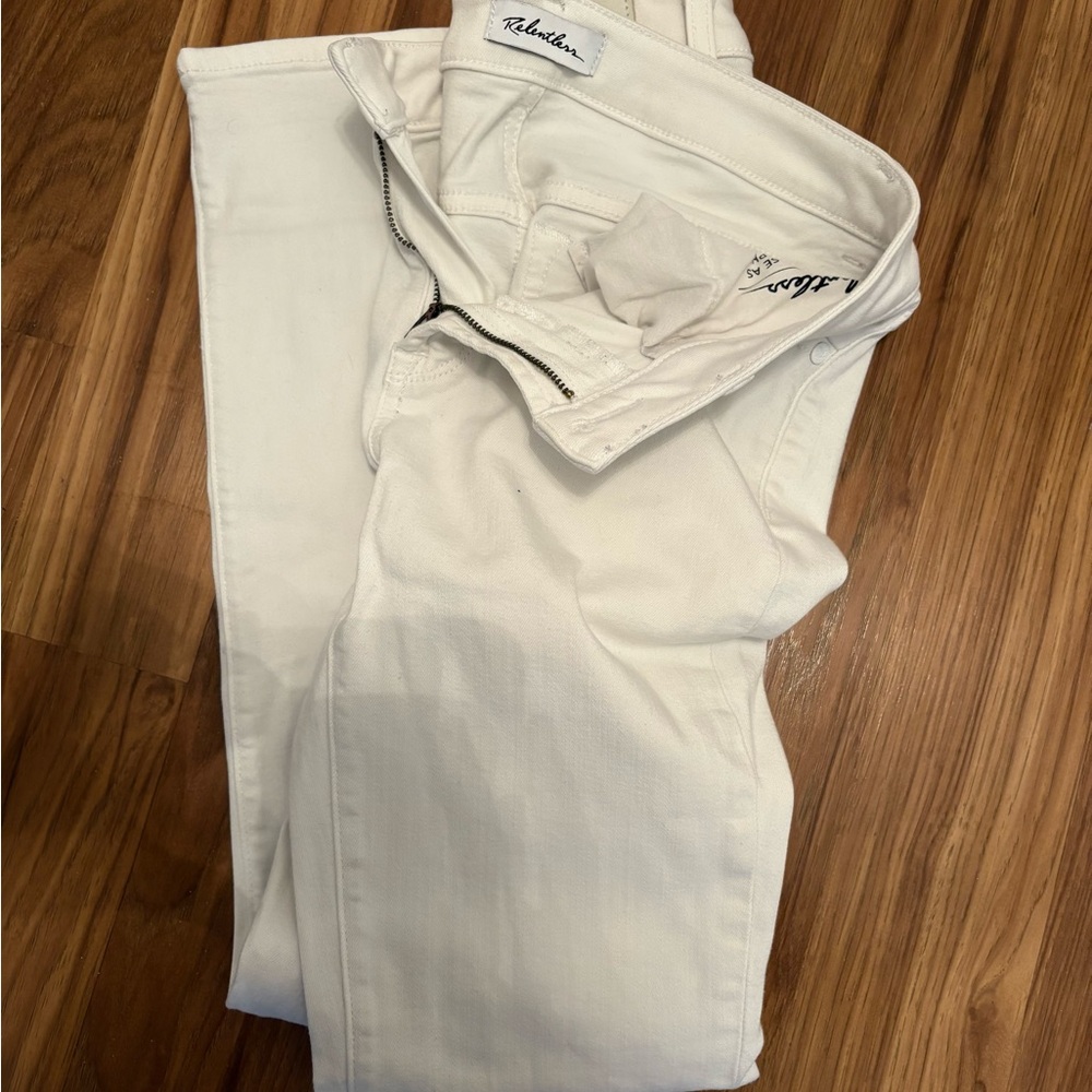 Relentless White Jeans